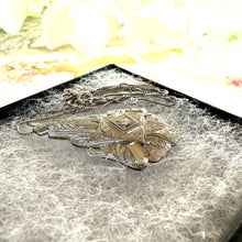 画像をギャラリービューアに読み込む, Antique Art Deco 18ct White Gold & Diamond Geometric Pendant Necklace
