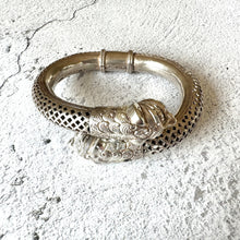 画像をギャラリービューアに読み込む, Antique Victorian Figural Lion Head Indian Silver Bangle Bracelet
