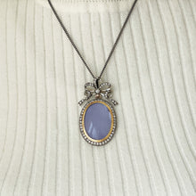Carica l'immagine nel visualizzatore di Gallery, Antique Silver & 9ct Gold French Paste Sévigné Bow Locket