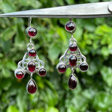 Carica l'immagine nel visualizzatore di Gallery, Antique Bohemian Garnet Pendant Drop Earrings