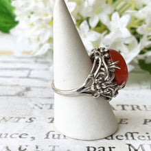Cargar imagen en el visor de la galería, Antique Arts & Crafts Silver Carnelian Floral Ring