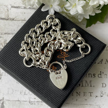 Carica l'immagine nel visualizzatore di Gallery, Vintage 1964 Sterling Silver Heart Padlock Curb Bracelet
