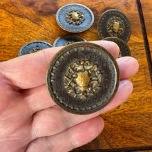 Charger l'image dans la galerie, Extremely Rare Set of 6 'Jumbo' (40mm) Georgian Livery Buttons – Authenticated by the V&A Museum, 1943