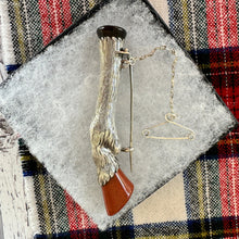 Carica l'immagine nel visualizzatore di Gallery, Rare Victorian Scottish Silver Kilt Pin - Stag Fetlock With Intaglio Seal