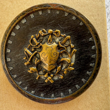 Charger l'image dans la galerie, Extremely Rare Set of 6 'Jumbo' (40mm) Georgian Livery Buttons – Authenticated by the V&A Museum, 1943