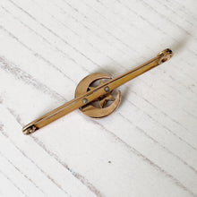 画像をギャラリービューアに読み込む, Antique Bohemian Garnet Gold Brooch