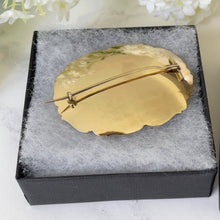 Cargar imagen en el visor de la galería, Antique Victorian Very Large 9ct Gold, Black Enamel Mourning Brooch With Front Locket Compartment & Hair Weave