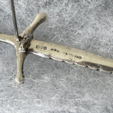 画像をギャラリービューアに読み込む, Vintage Scottish Silver Medieval Broadsword Kilt Pin, Chester 1957. Alexander Ritchie Iona Design Celtic Knot Large Sword Brooch/Lapel Pin
