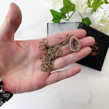 Charger l'image dans la galerie, Georgian 18ct Gold Amethyst & Pearl Teardrop Pendant Necklace