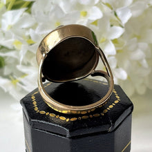 Charger l'image dans la galerie, Victorian 9ct Gold Lava Cameo Ring