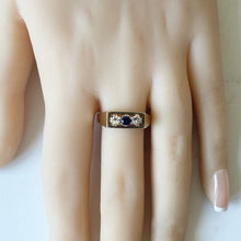Carica l'immagine nel visualizzatore di Gallery, Vintage 9ct Gold Diamond & Sapphire Modernist Trilogy Ring