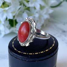 Carica l'immagine nel visualizzatore di Gallery, Art Deco Sterling Silver Coral Ring