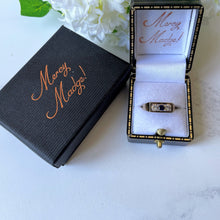 Carica l'immagine nel visualizzatore di Gallery, Vintage 9ct Gold Diamond & Sapphire Modernist Trilogy Ring