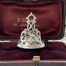 Carica l'immagine nel visualizzatore di Gallery, Rare Antique Georgian Large Sterling Silver Slag Glass Seal Fob Pendant.
