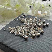 Cargar imagen en el visor de la galería, Vintage Silver Cannetille Rosette Chandelier Earrings. Fine Pure Silver Long Drop Marquise Earrings. Floral Chainmaille Earrings
