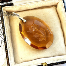 Charger l'image dans la galerie, Antique Citrine Glass Intaglio Silver Pendant Necklace