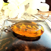 Charger l'image dans la galerie, Antique Citrine Glass Intaglio Silver Pendant Necklace