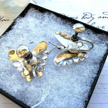 Cargar imagen en el visor de la galería, Vintage Mexican Sterling Silver & Turquoise Figural Butterfly Earrings. 1940s Frida Kahlo Style Screw Back Earrings. Taxco, Mexico Earrings