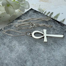 Cargar imagen en el visor de la galería, Vintage James Avery Sterling Silver Ankh Cross Pendant Necklace. Retired JA Large Silver Cross Pendant & Chain. Collectible Silver Jewelry