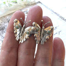 Cargar imagen en el visor de la galería, Vintage Mexican Sterling Silver & Turquoise Figural Butterfly Earrings. 1940s Frida Kahlo Style Screw Back Earrings. Taxco, Mexico Earrings