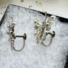 Cargar imagen en el visor de la galería, Vintage Mexican Sterling Silver & Turquoise Figural Butterfly Earrings. 1940s Frida Kahlo Style Screw Back Earrings. Taxco, Mexico Earrings