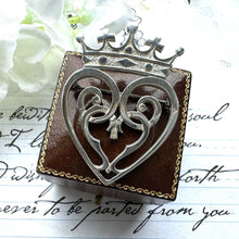 Cargar imagen en el visor de la galería, Vintage Scottish Sterling Silver Luckenbooth Crowned Heart Brooch. Edinburgh Silver Intertwined Heart Brooch. Romantic Love Token Jewellery
