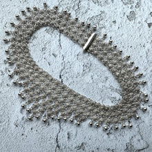 Carica l'immagine nel visualizzatore di Gallery, Vintage Sterling Silver Cannetille Choker Necklace. Fine Silver Filigree Festoon Collar Necklace. Floral Silver Chainmaille Wedding Necklace
