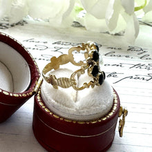 Charger l'image dans la galerie, Georgian 18ct Gold & Black Paste Mourning Ring With Hair Locket Compartment