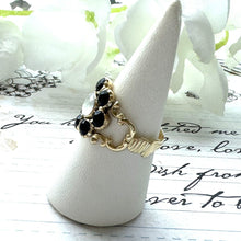 Charger l'image dans la galerie, Georgian 18ct Gold & Black Paste Mourning Ring With Hair Locket Compartment