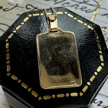 画像をギャラリービューアに読み込む, Vintage 9ct Gold Gemini Female Twins Pendant Necklace. Petite 1970s Retro Pop Art Pendant & Chain. Minimalist Layering Necklace