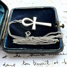 Cargar imagen en el visor de la galería, Vintage James Avery Sterling Silver Ankh Cross Pendant Necklace. Retired JA Large Silver Cross Pendant & Chain. Collectible Silver Jewelry