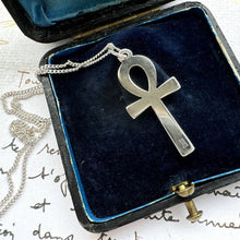 Cargar imagen en el visor de la galería, Vintage James Avery Sterling Silver Ankh Cross Pendant Necklace. Retired JA Large Silver Cross Pendant & Chain. Collectible Silver Jewelry