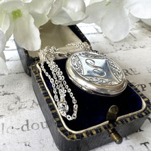 Cargar imagen en el visor de la galería, Vintage English Silver Engraved Monogram Locket Pendant Necklace. Sterling Silver Initial "S" Oval Locket & Chain. Sweetheart Photo Locket