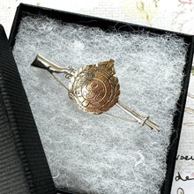 Cargar imagen en el visor de la galería, Antique Rare WW1 Royal Engineers Silver & Gold Sweetheart Brooch. Miniature Lee Enfield Rifle Figural Brooch. Alternative Tie/Stock Pin.