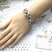 Cargar imagen en el visor de la galería, Vintage Art Deco Sterling Silver Tank Bracelet. Articulated Panel Silver Bracelet. Panther Link Chain Bracelet. Silver Bookchain Bracelet