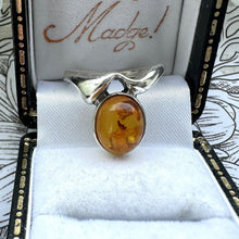 Charger l'image dans la galerie, Vintage Baltic Amber Sterling Silver Modernist Statement Ring. Cognac Amber Abstract Silver Ring. Polish Amber Ring, Size UK L/US 5-3/4