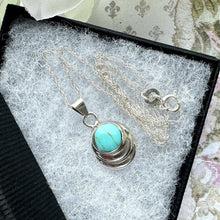 Charger l'image dans la galerie, Vintage Mexican Sterling Silver Turquoise Gemstone Pendant Necklace. Petite Minimalist Pendant & Sterling Silver Chain. Layering Necklace