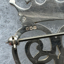 Cargar imagen en el visor de la galería, Vintage Scottish Sterling Silver Luckenbooth Crowned Heart Brooch. Edinburgh Silver Intertwined Heart Brooch. Romantic Love Token Jewellery