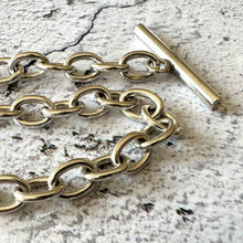 Cargar imagen en el visor de la galería, Vintage English Silver Love Heart Chain Bracelet. Sterling Silver Watch Chain Style Bracelet With Heart Charm & T-Bar. Cable Chain Bracelet