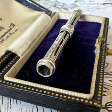 Charger l'image dans la galerie, Antique Georgian Sterling Silver Toothpick & Ear Wax Spoon. Victorian/Georgian Grooming Accessory