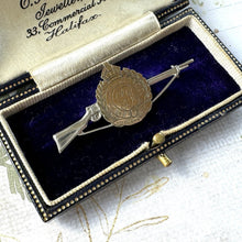 Cargar imagen en el visor de la galería, Antique Rare WW1 Royal Engineers Silver & Gold Sweetheart Brooch. Miniature Lee Enfield Rifle Figural Brooch. Alternative Tie/Stock Pin.