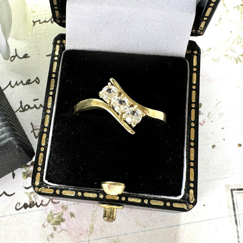 Vintage 14ct Gold 3-Stone White Spinel Trilogy Ring. Art Deco Style Oblique Line Bypass Ring. Yellow Gold Cocktail Ring Size UK Q / US 8.25