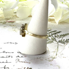 Lade das Bild in den Galerie-Viewer, Vintage 14ct Gold 3-Stone White Spinel Trilogy Ring. Art Deco Style Oblique Line Bypass Ring. Yellow Gold Cocktail Ring Size UK Q / US 8.25