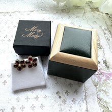 画像をギャラリービューアに読み込む, Vintage Gold On Silver Garnet & Pearl Victorian Style Earrings. Daisy Flower Gemstone Dome Stud Earrings. Antique Style Silver Gilt Earrings