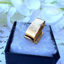 Carica l'immagine nel visualizzatore di Gallery, Antique Rolled Gold Cravat/Ascot Tie Ring. Art Deco Candy Stripe Czech Glass Scarf Clip. Mens Formal Neckwear Vintage Jewelry/Accessory