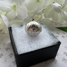 画像をギャラリービューアに読み込む, Vintage Sterling Silver Rare English Football Charm - Opens to Reveal Goalkeeper. Soccer Ball Small Pendant & Optional Sterling Silver Chain