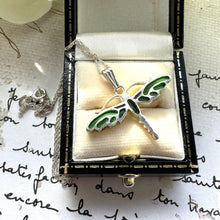 画像をギャラリービューアに読み込む, Vintage Plique A Jour Silver Dragonfly Pendant Necklace. Art Nouveau Style Sterling Silver Blue and Green Enamel Pendant & Chain.