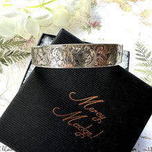 画像をギャラリービューアに読み込む, Antique Victorian Silver Cuff Bracelet c1886. Aesthetic Engraved Forget-me-Not Sweetheart Bracelet. Victorian Sterling Silver Narrow Bangle