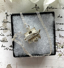 画像をギャラリービューアに読み込む, Vintage Rare Sterling Silver English CHIM Organ Grinder Charm Pendant - Opens to Reveal Monkey. Small Silver Pendant With Optional Chain