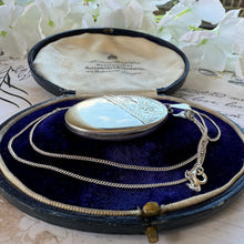 画像をギャラリービューアに読み込む, Vintage English Sterling Silver Engraved Fern Locket Pendant On Chain. Medium/Large Oval Silver Photo Locket Necklace